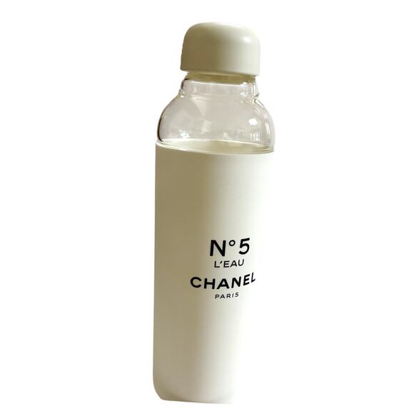 Chanel No. 5 L’Eau Factory 5 Limited Edition Water Bottle – 2021 Release - Picture 3 of 5